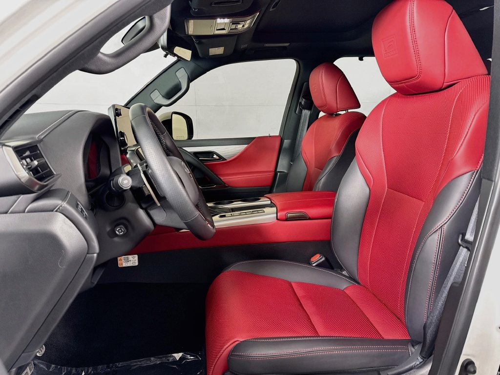 Lexus LX photo 29
