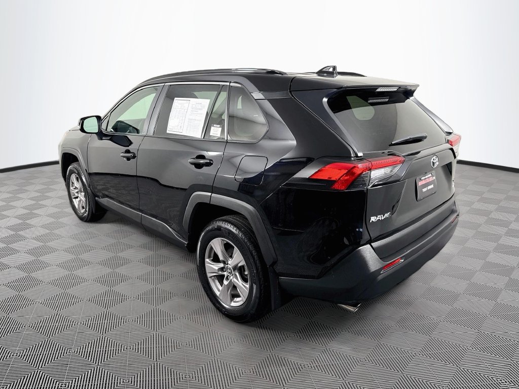 Photo 6 of this Toyota RAV4