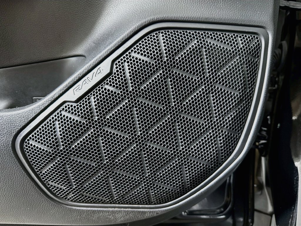 Photo 22 of this Toyota RAV4