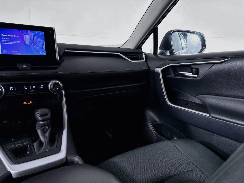 Photo 26 of this Toyota RAV4
