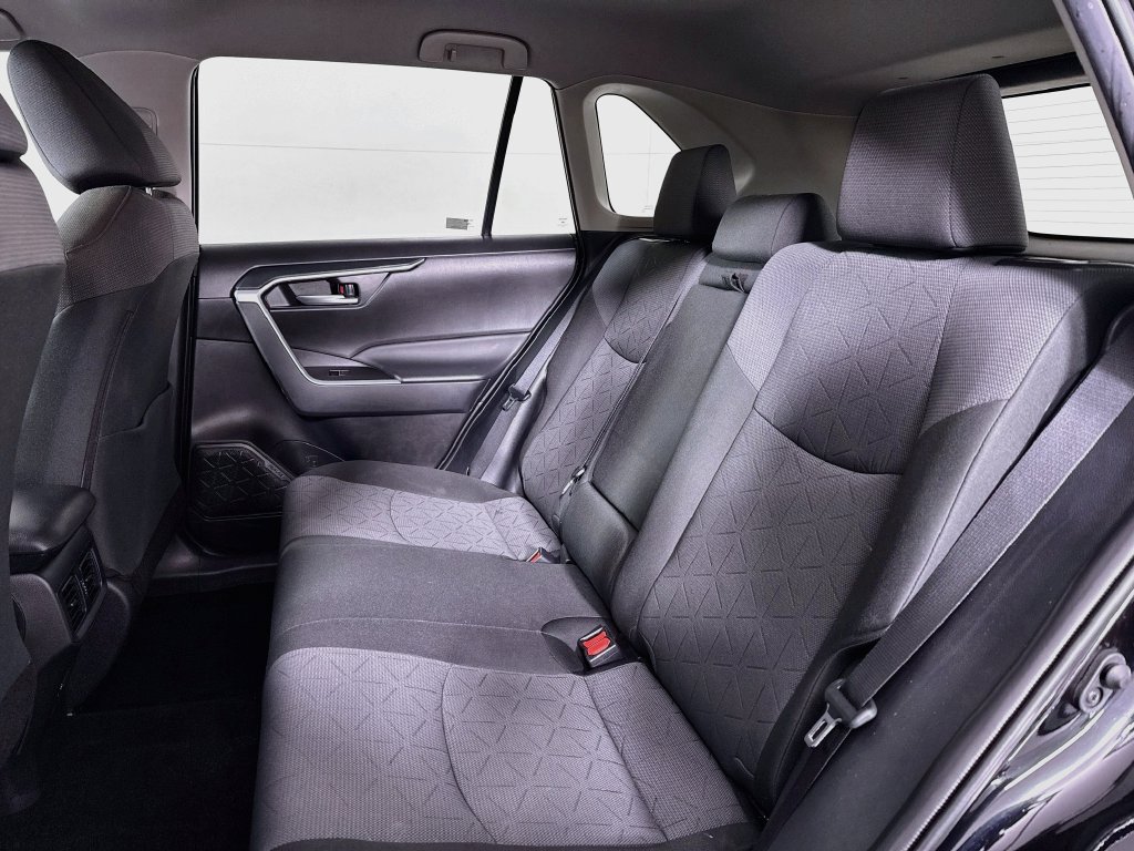 Photo 27 of this Toyota RAV4