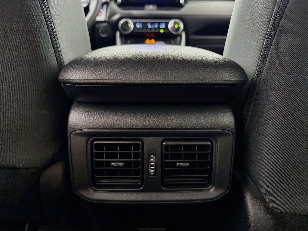 Photo 28 of this Toyota RAV4