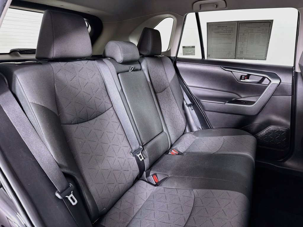 Photo 30 of this Toyota RAV4