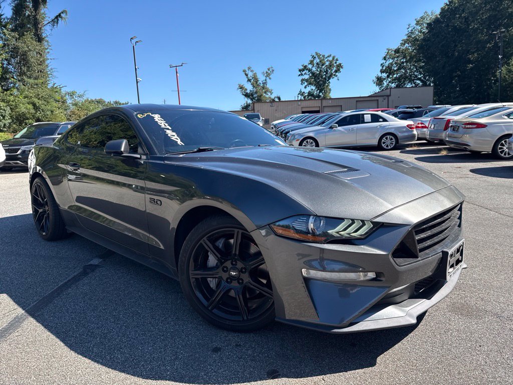 Photo 2 of this Ford Mustang