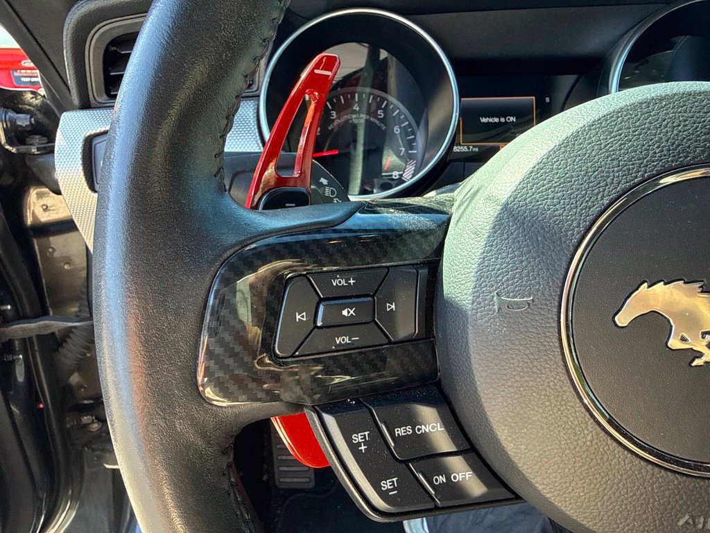 Ford Mustang photo 17