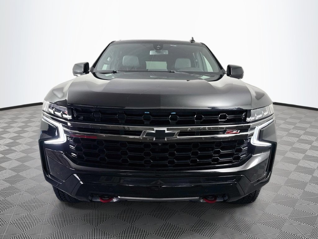 Photo 2 of this Chevrolet Tahoe