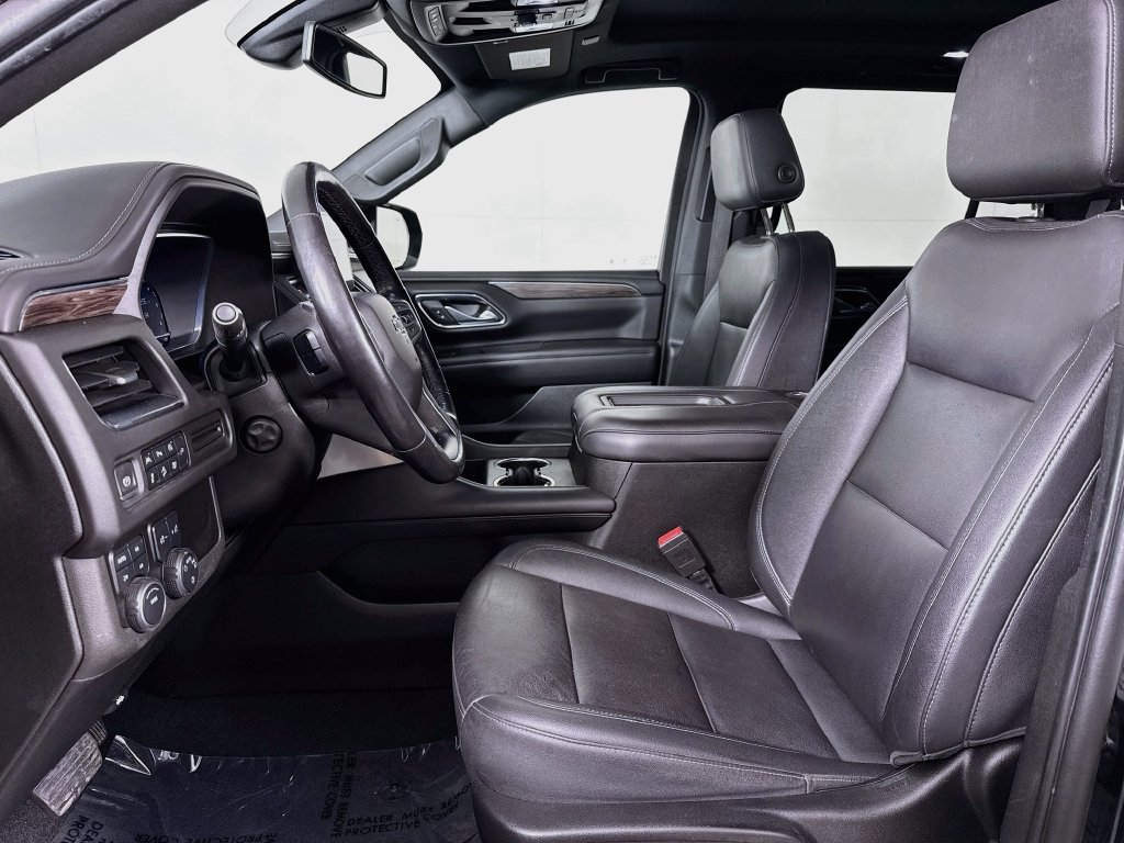 Photo 28 of this Chevrolet Tahoe