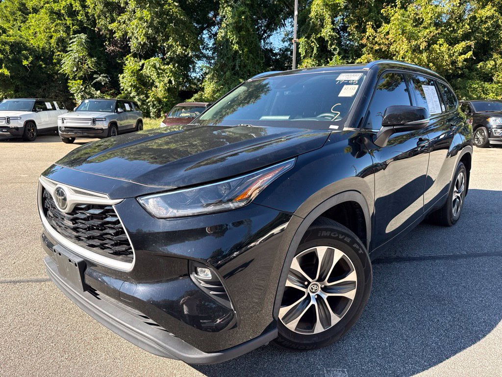 Toyota Highlander photo 2