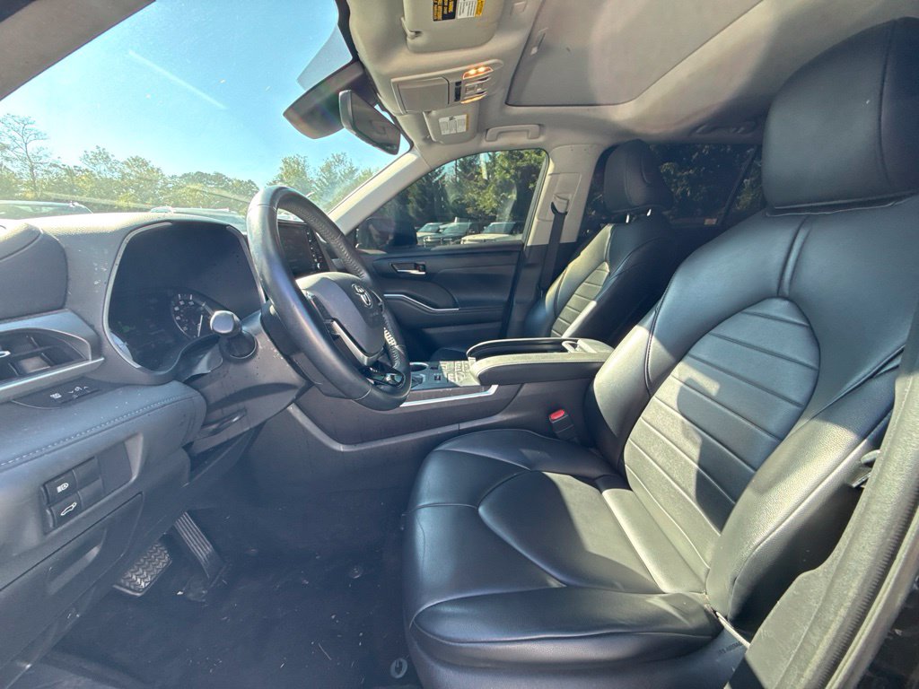 Toyota Highlander photo 10