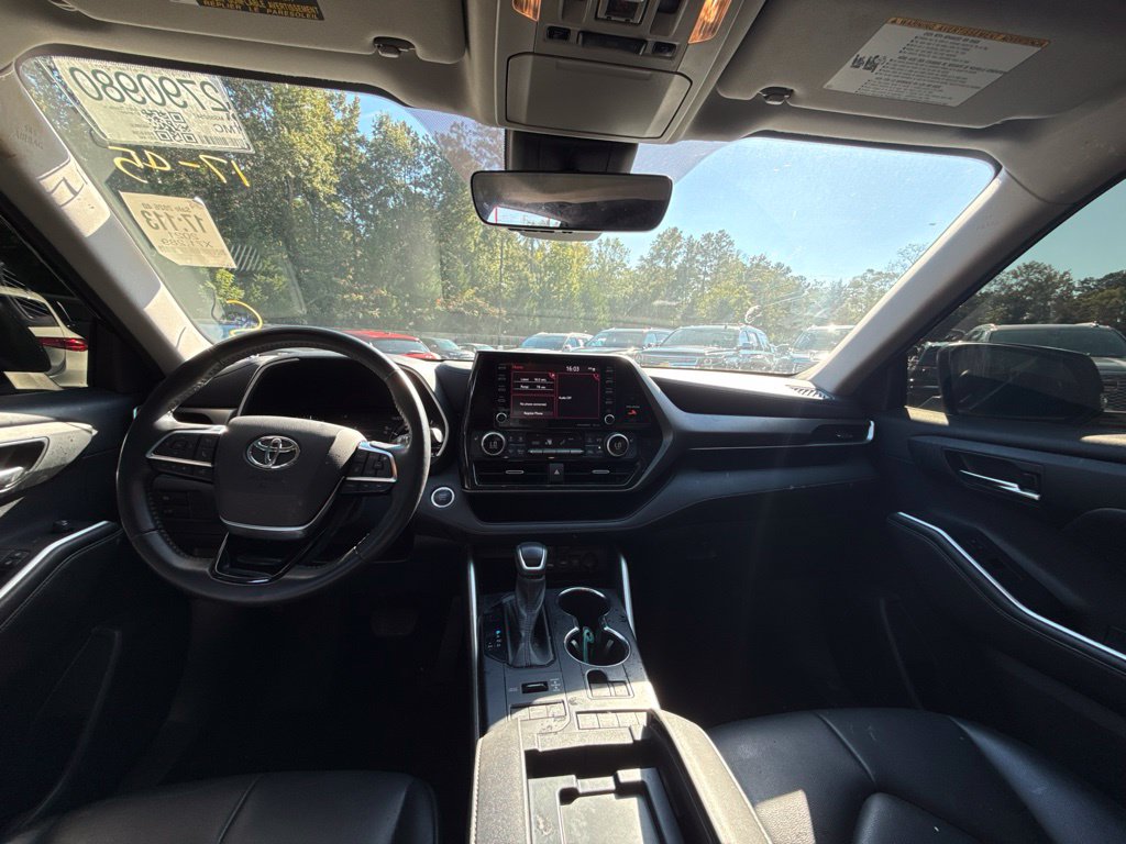 Toyota Highlander photo 11