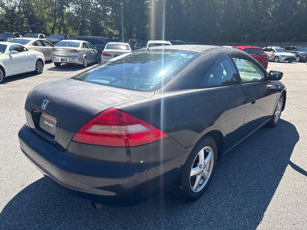 Honda Accord photo 5