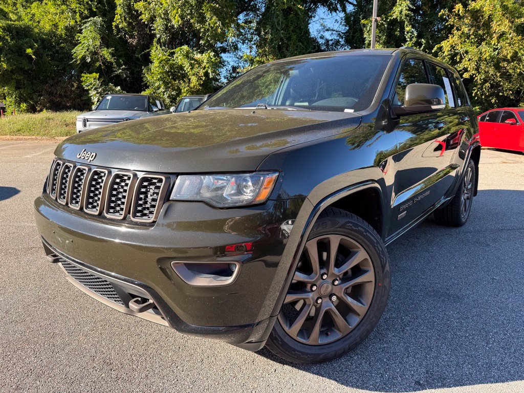 Jeep Grand Cherokee photo 2