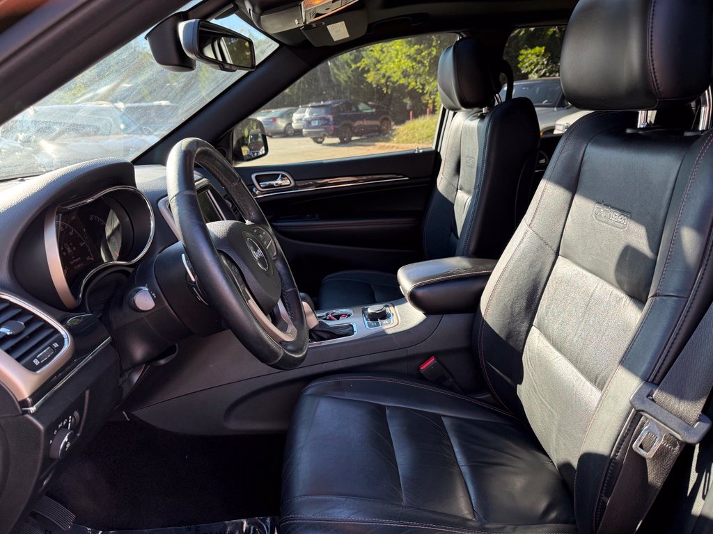 Jeep Grand Cherokee photo 9