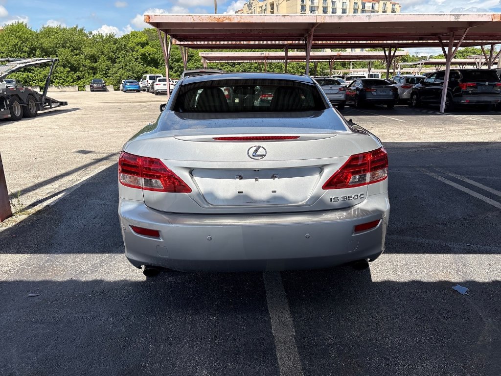 Photo 7 of this Lexus IS 350C