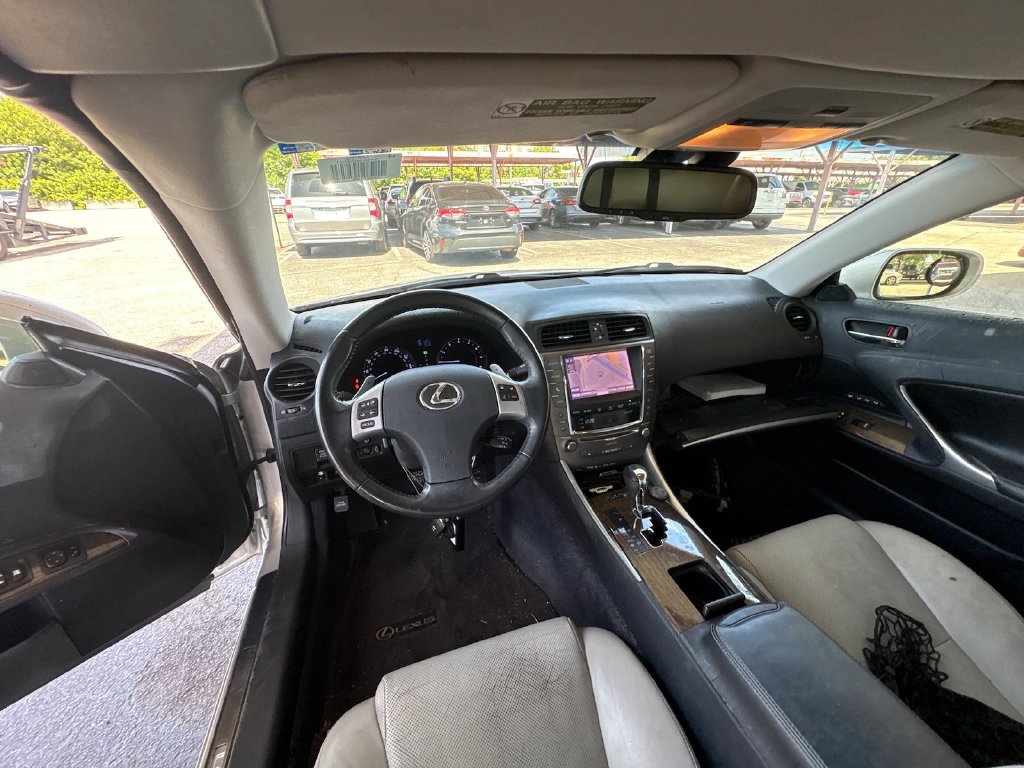 Photo 8 of this Lexus IS 350C