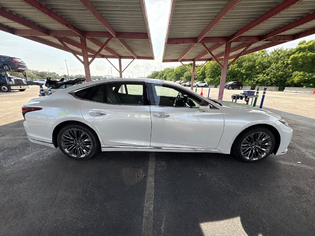 Photo 5 of this Lexus LS 500