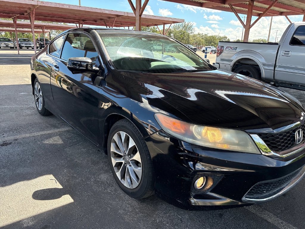 Photo 3 of this Honda Accord Coupe