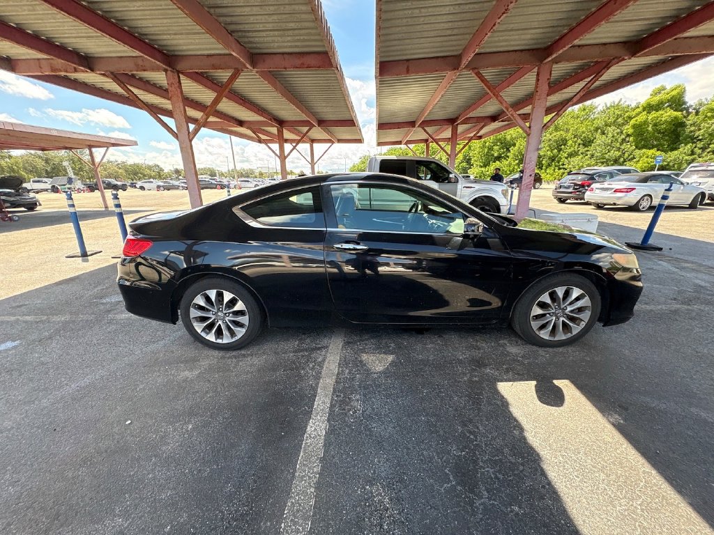 Photo 5 of this Honda Accord Coupe