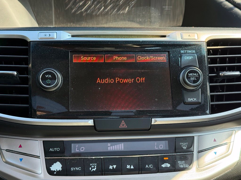 Honda Accord photo 11