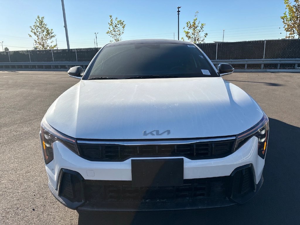 Photo 2 of this Kia K4
