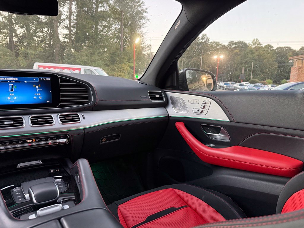Mercedes-Benz AMG GLE 53 photo 13