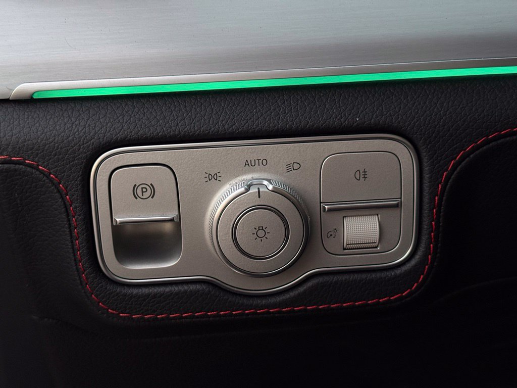 Mercedes-Benz AMG GLE 53 photo 21