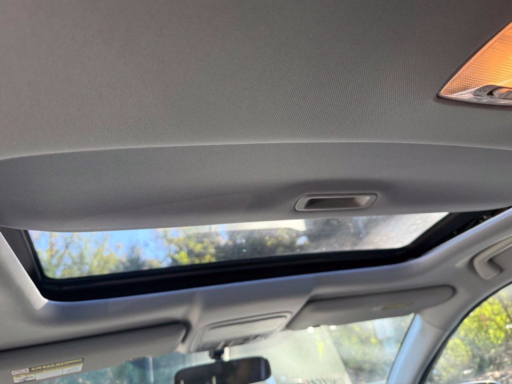 Photo 9 of this Honda CR-V