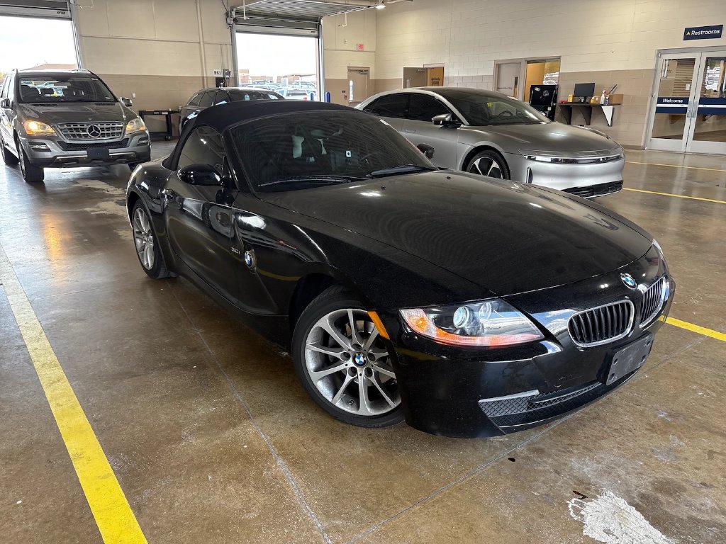Photo 3 of this BMW Z4