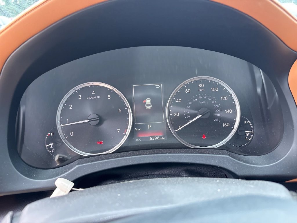 Photo 10 of this Lexus IS 350