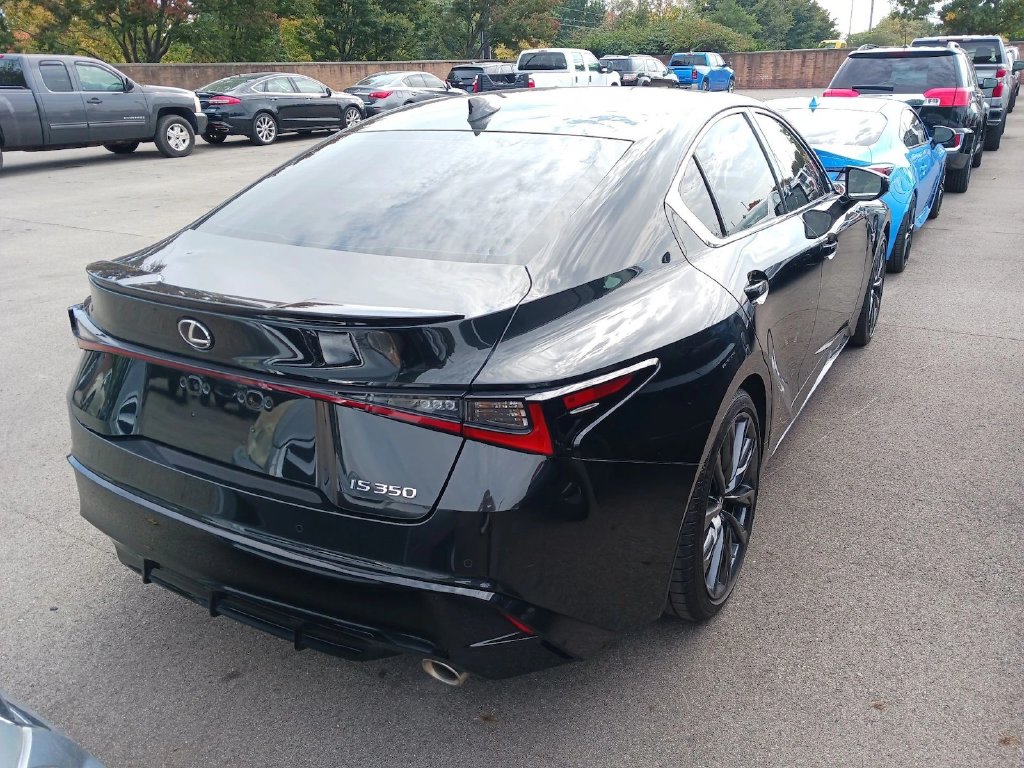 Lexus IS350 photo 5