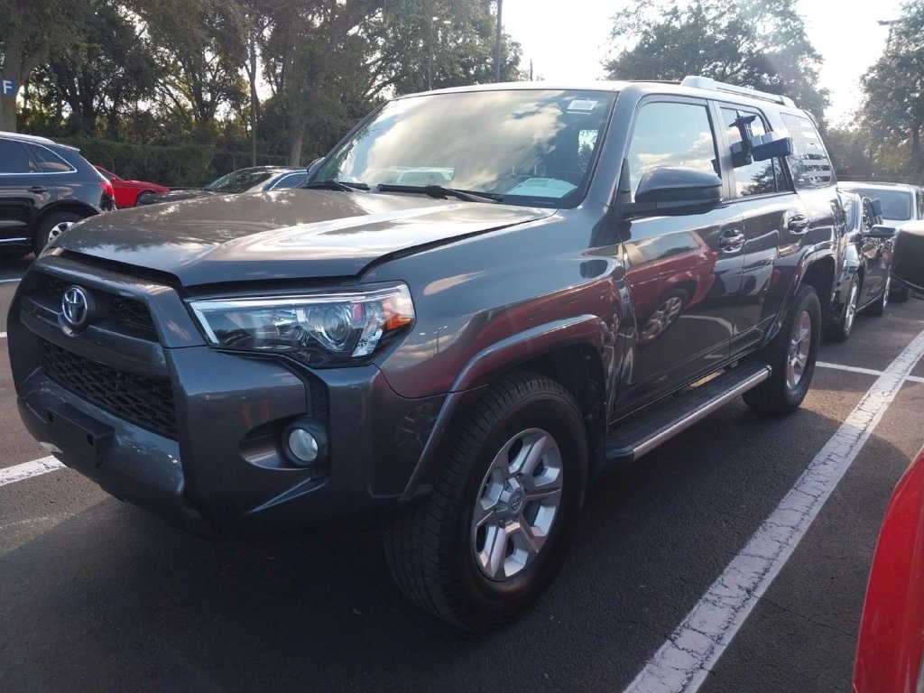 Toyota 4Runner photo 2
