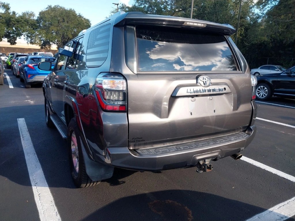 Toyota 4Runner photo 4
