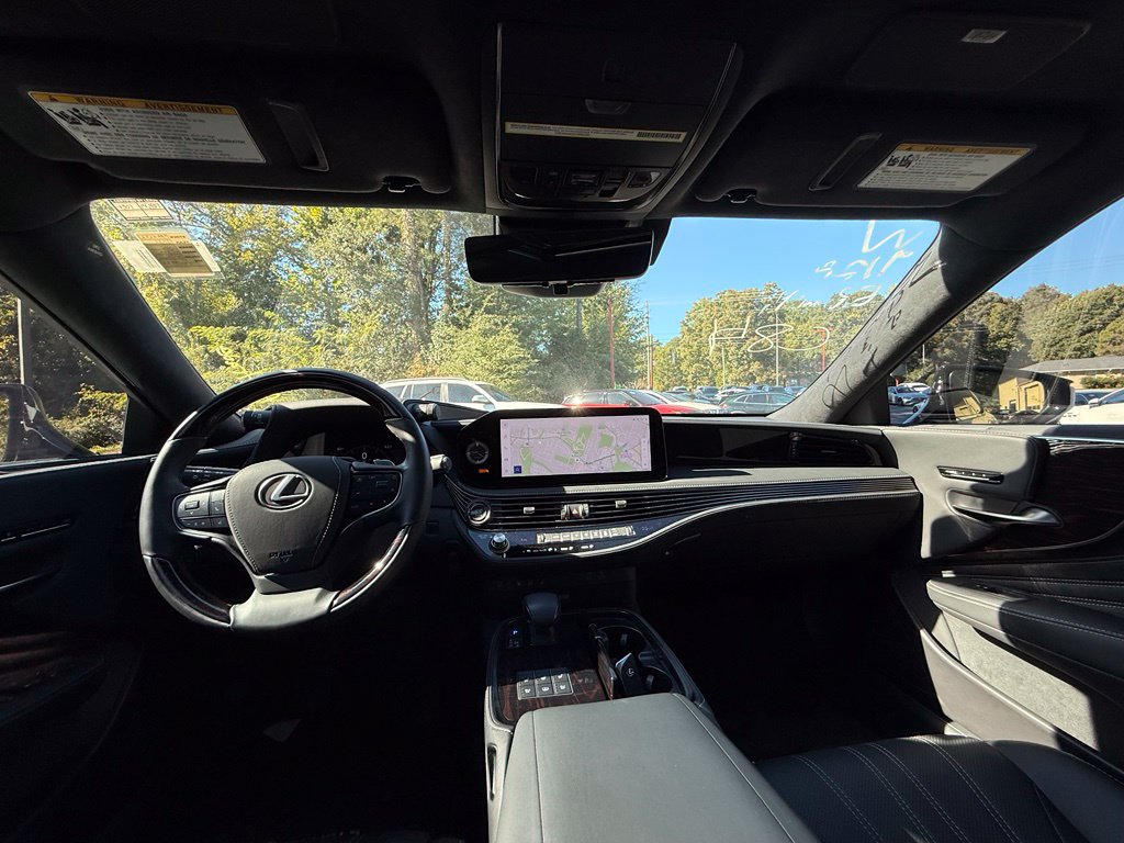 Photo 10 of this Lexus LS 500