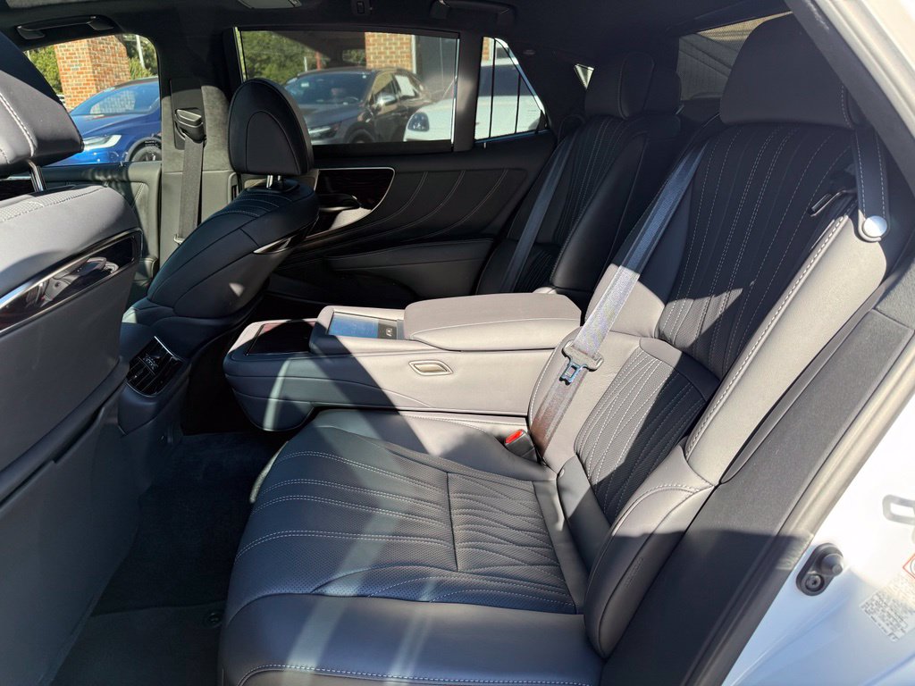 Photo 8 of this Lexus LS 500