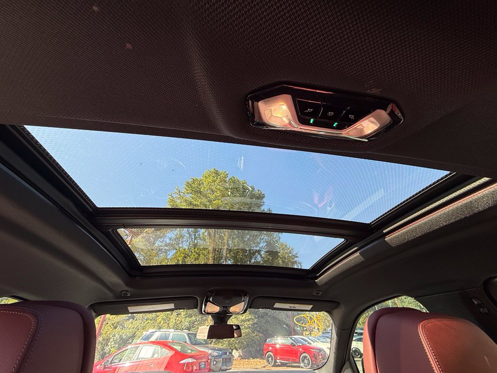 Photo 12 of this BMW X6