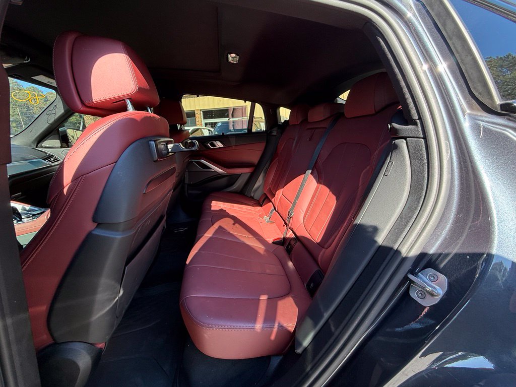 Photo 7 of this BMW X6