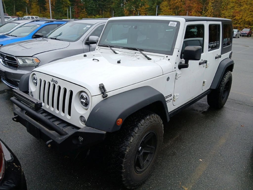 Jeep Wrangler photo 2