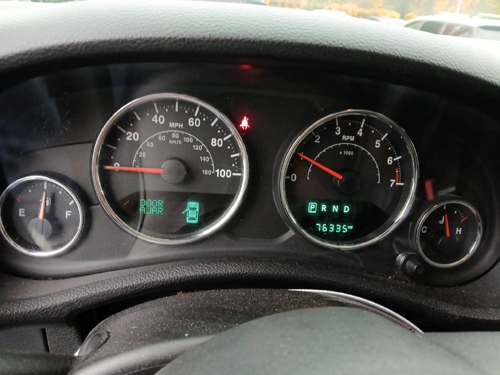 Jeep Wrangler photo 9