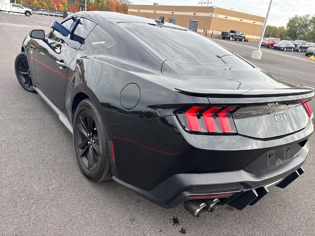 Ford Mustang photo 7