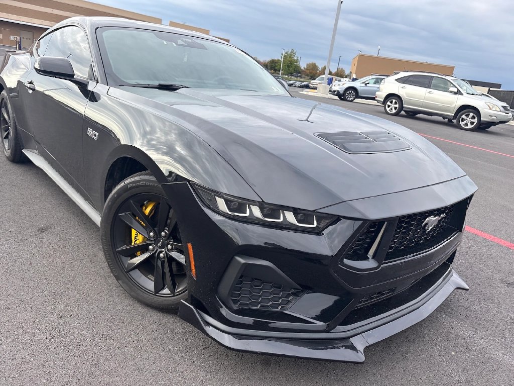 Ford Mustang photo 4