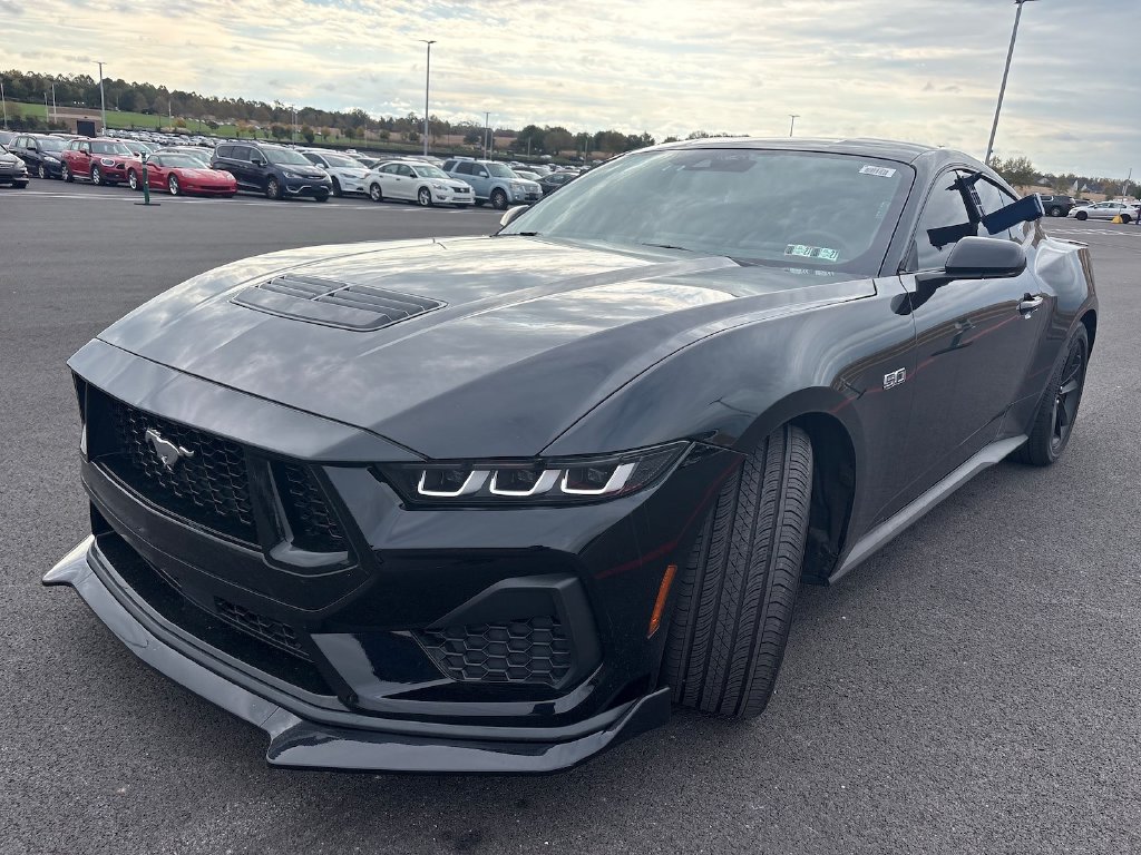 Ford Mustang photo 2