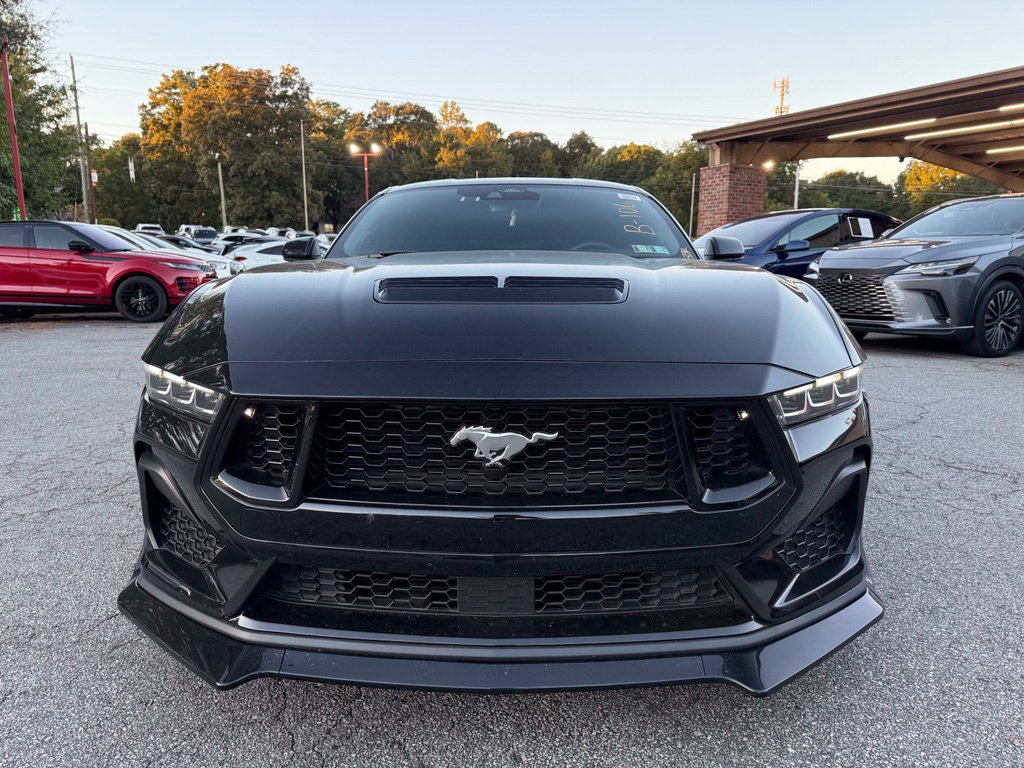 Photo 3 of this Ford Mustang