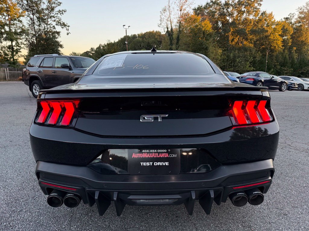 Photo 6 of this Ford Mustang