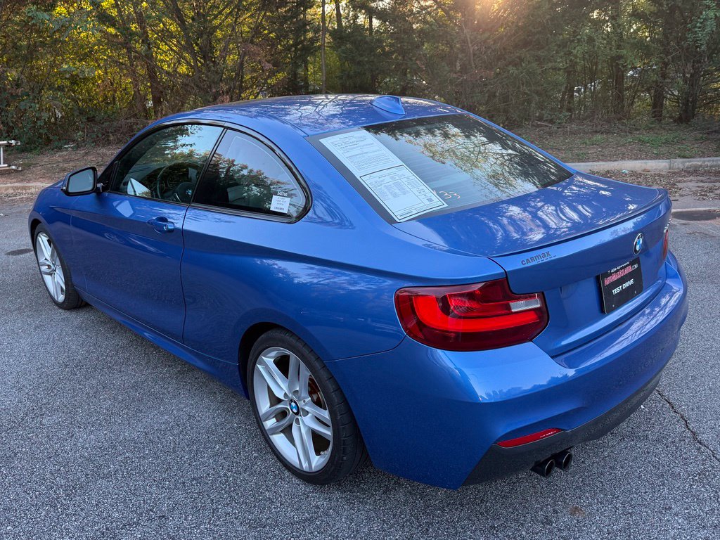 Photo 4 of this BMW 2 Series