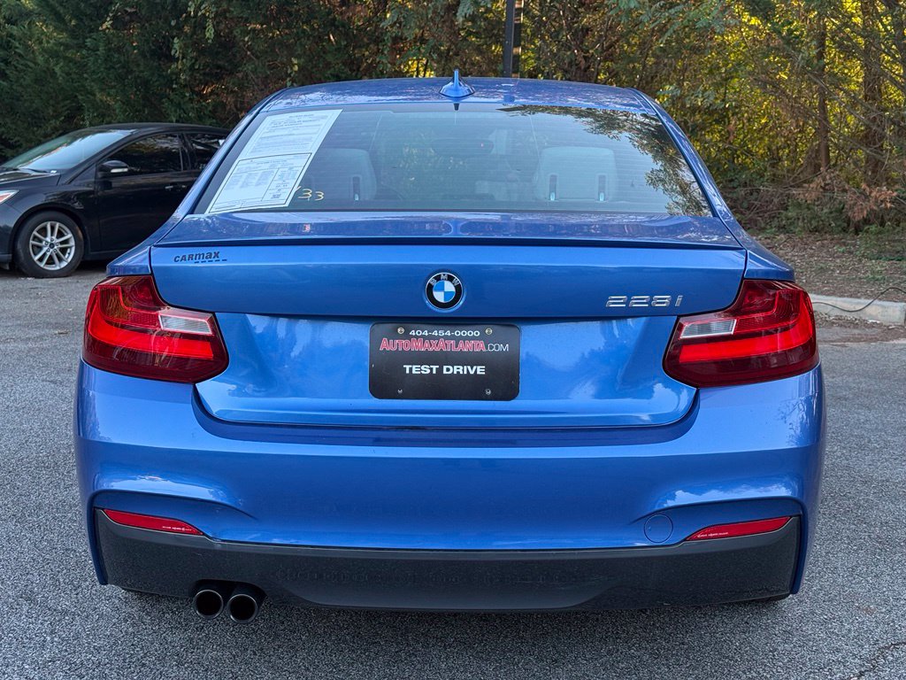Photo 6 of this BMW 2 Series