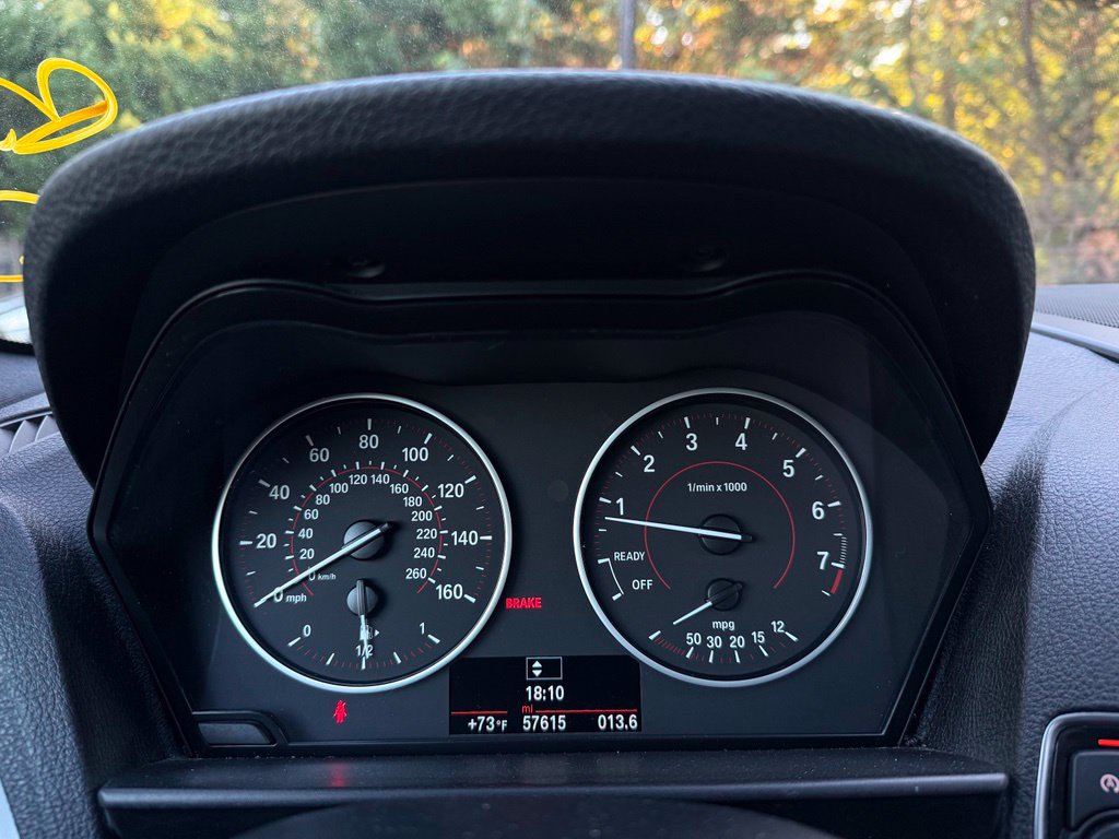 Photo 13 of this BMW 2 Series
