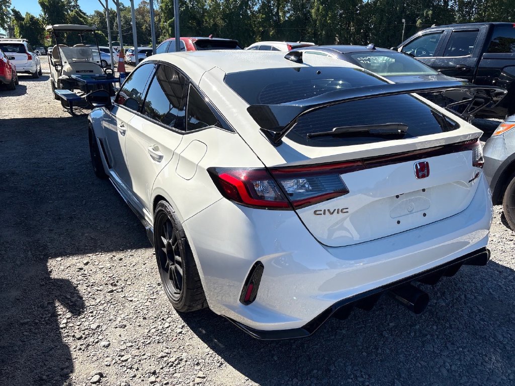 Photo 6 of this Honda Civic Type R