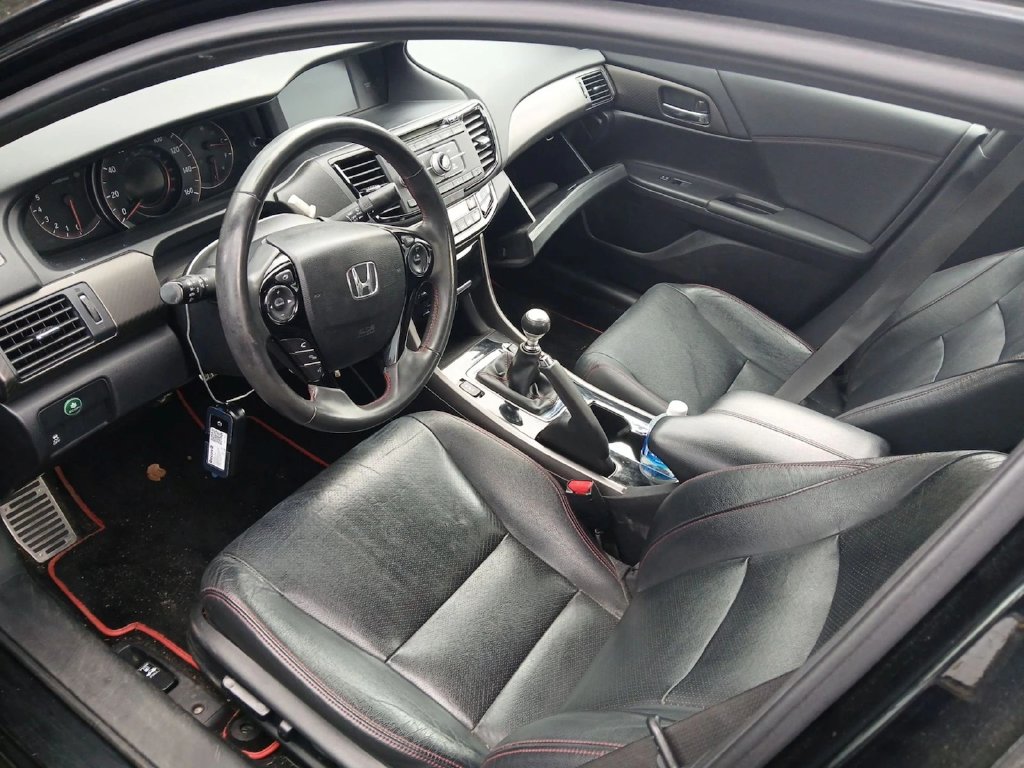 Honda Accord photo 6