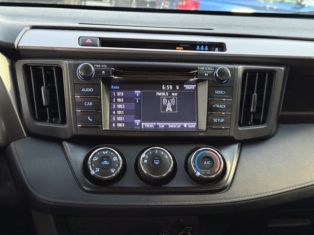 Photo 11 of this Toyota RAV4