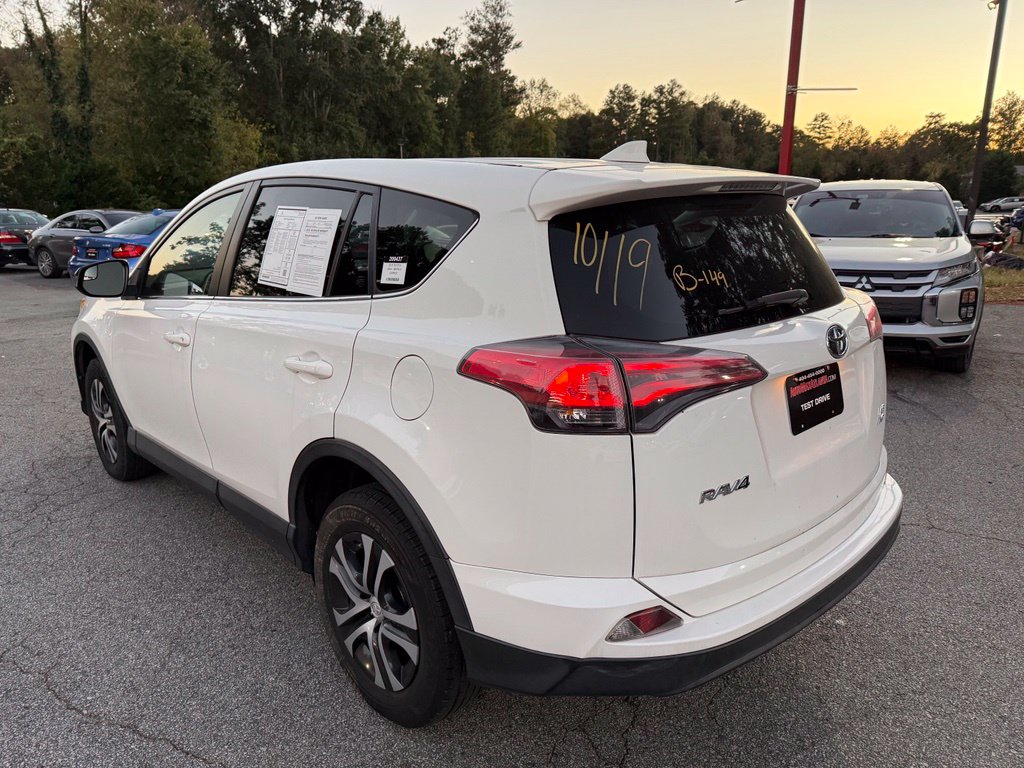 Photo 3 of this Toyota RAV4